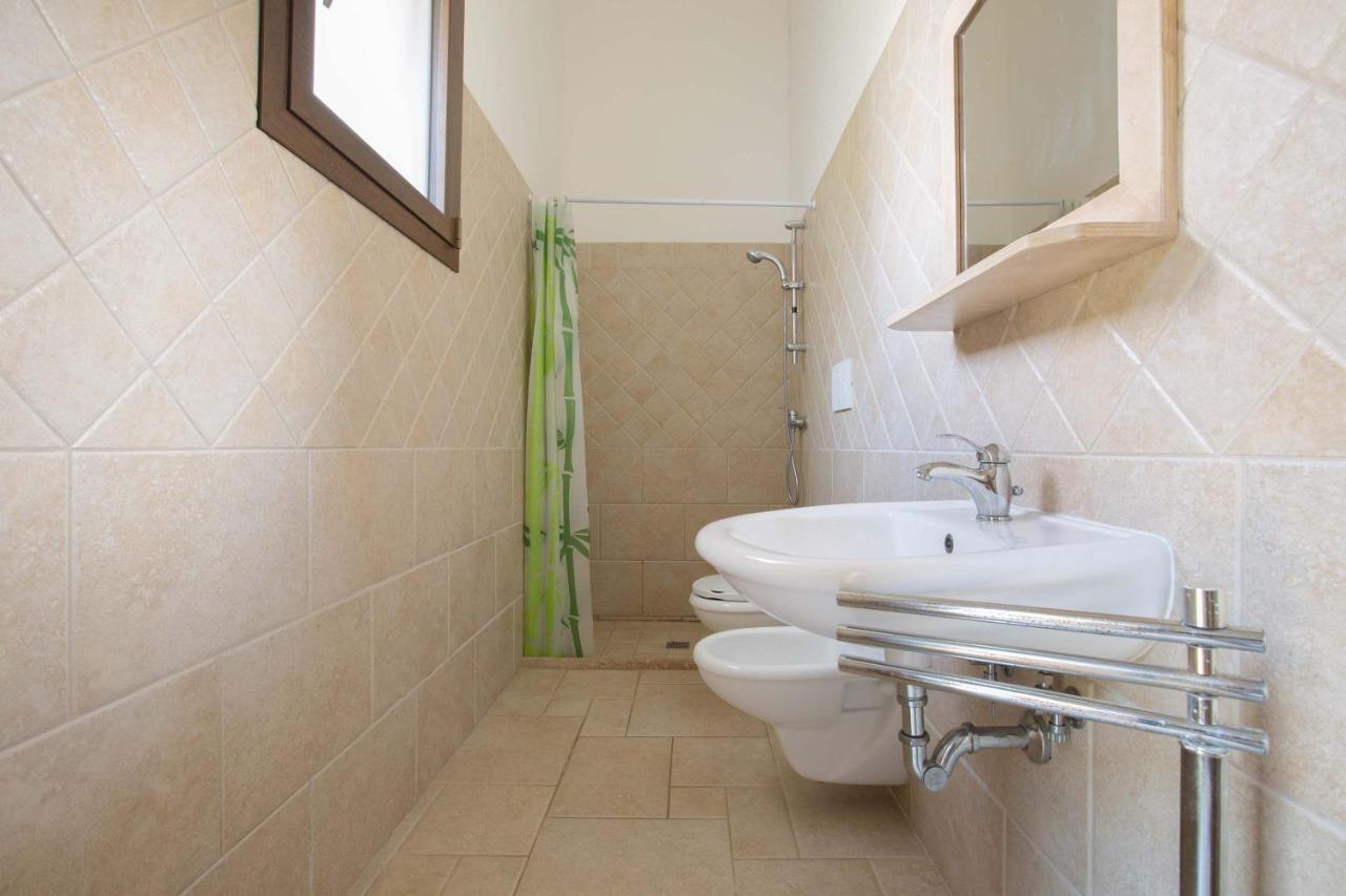 Large Double Room,992515579:JPEG